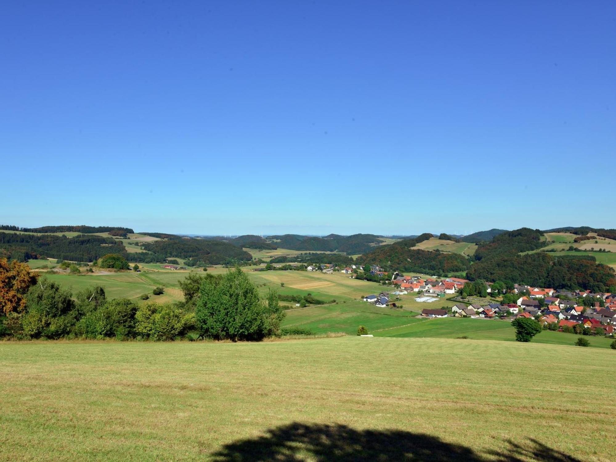 Quaint Apartment In Eimelrod Near Lake And Water Sports Willingen  Extérieur photo